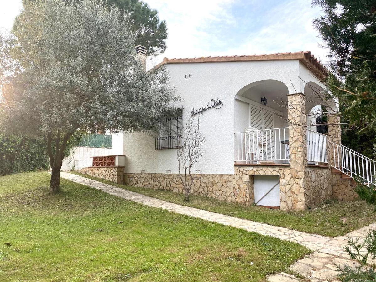 Montserrat II L' Escala Εξωτερικό φωτογραφία