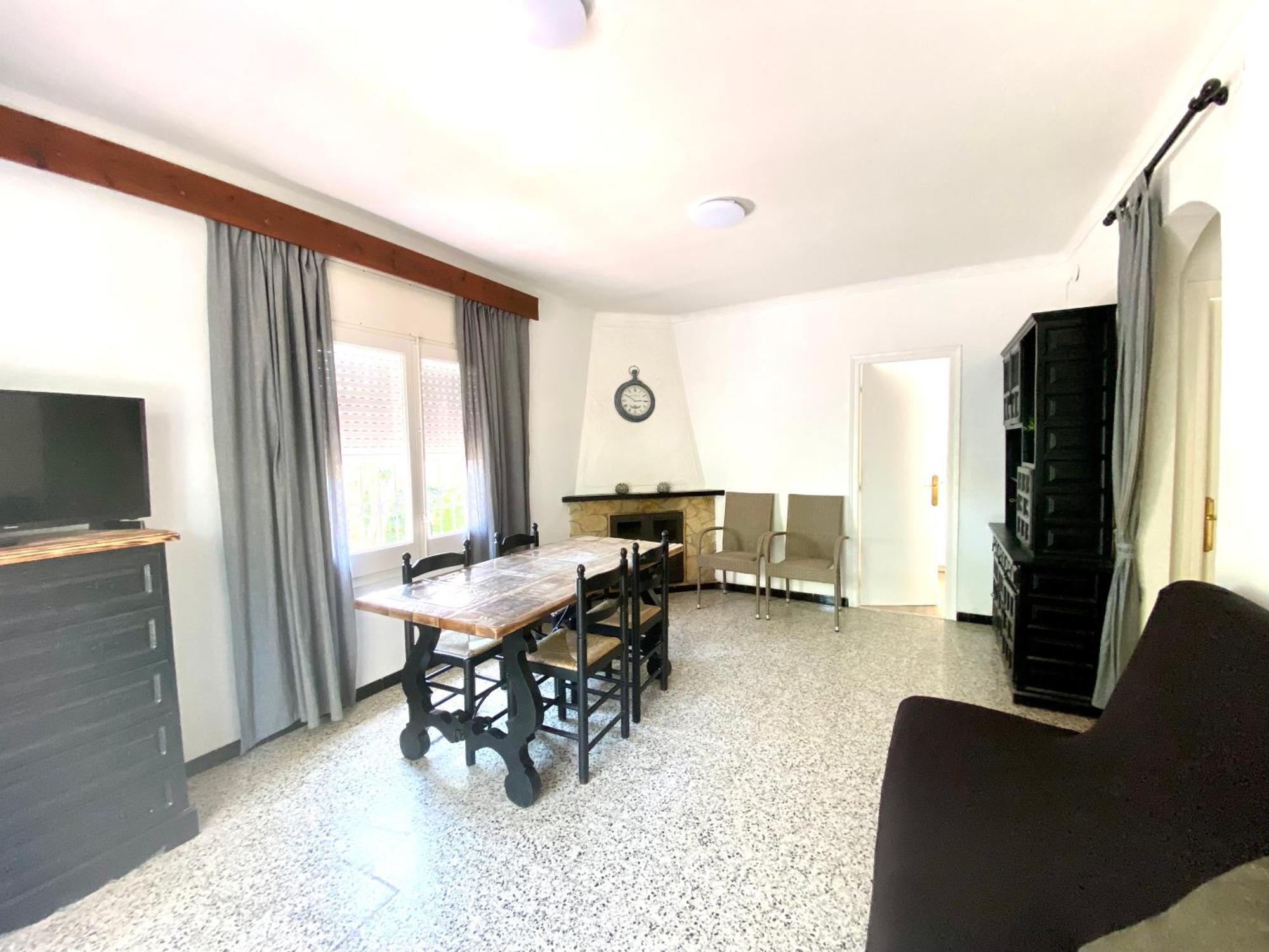 Montserrat II L' Escala Εξωτερικό φωτογραφία