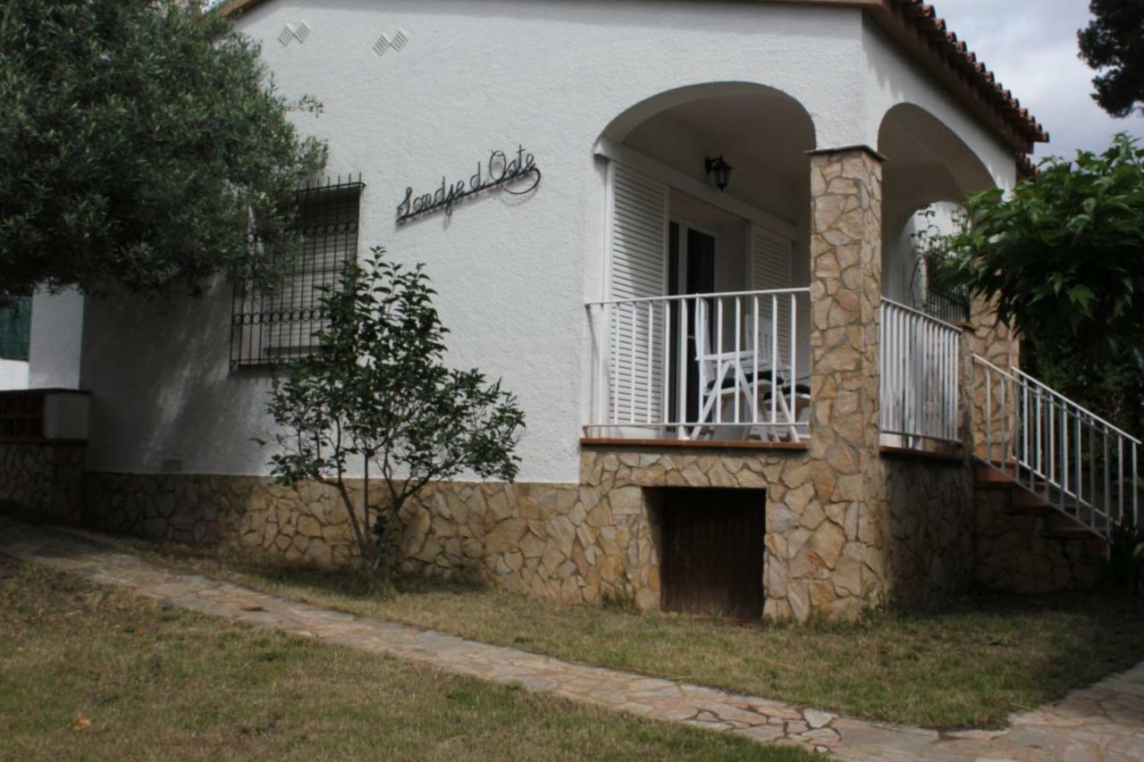 Montserrat II L' Escala Εξωτερικό φωτογραφία